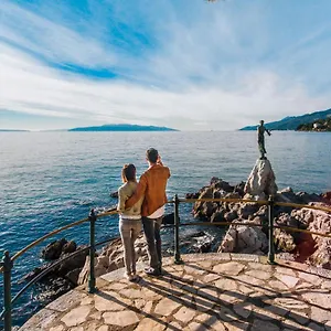 Apartment Maja With Free Private Parking And Lovely Sea View Terrace, Opatija